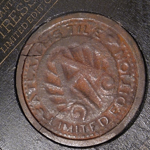 TRESSE golden bisque back iron ceramic label cracked 3x but holding - Picture 7 of 12